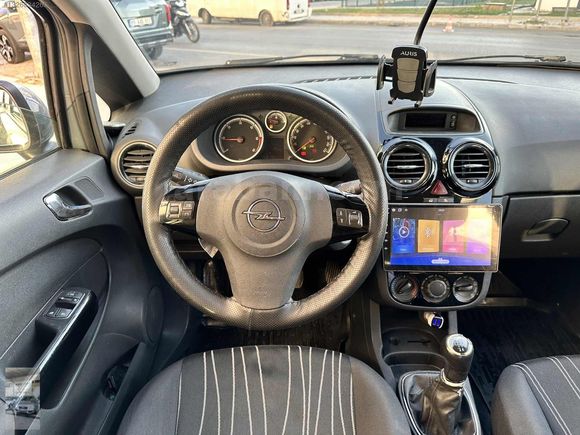 OPEL CORSA 111 YIL ÖZEL SERİ ENJOY DÜŞÜK KM