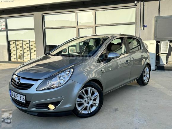 OPEL CORSA 111 YIL ÖZEL SERİ ENJOY DÜŞÜK KM