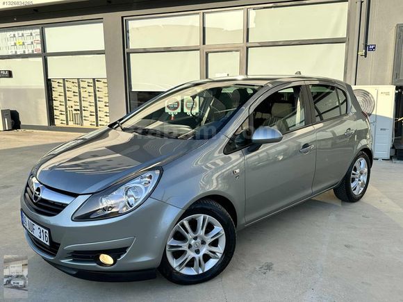 OPEL CORSA 111 YIL ÖZEL SERİ ENJOY DÜŞÜK KM