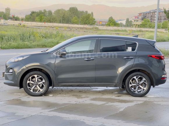 DAS AUTO,dan Kia Sportage 1.6 CRDI Cool 2021 Model  hatasız 