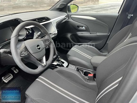 14 BİN KM DE CORSA 1.2 GS PAKET