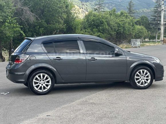 HATASIZ 1.3 CDTI ASTRA