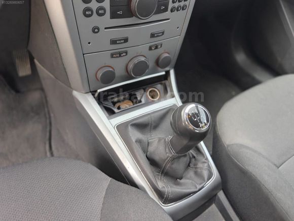 2012 Model Boyasız Değişensiz Dizel Opel Astra
