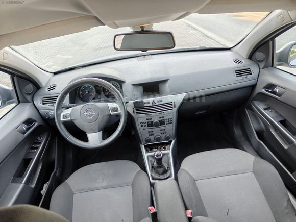 2012 Model Boyasız Değişensiz Dizel Opel Astra