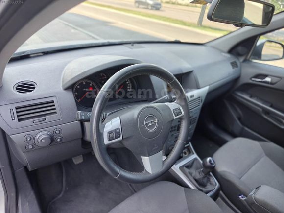 2012 Model Boyasız Değişensiz Dizel Opel Astra