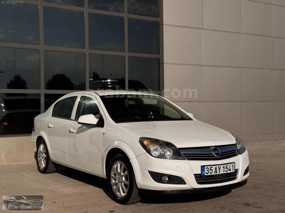 **2012 OPEL ASTRA SEDAN 1.6 ENJOY PLUS 159.000 KM BEYAZ