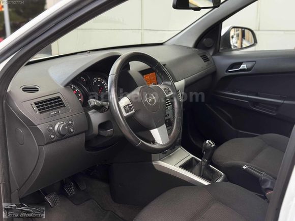 **2012 OPEL ASTRA SEDAN 1.6 ENJOY PLUS 159.000 KM BEYAZ