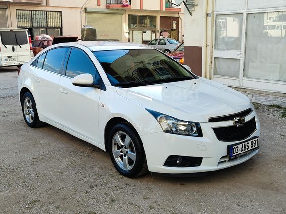 Sahibinden Chevrolet Cruze 1.6 LS Plus 2011 Model