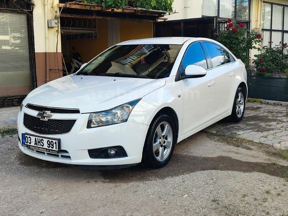 Sahibinden Chevrolet Cruze 1.6 LS Plus 2011 Model