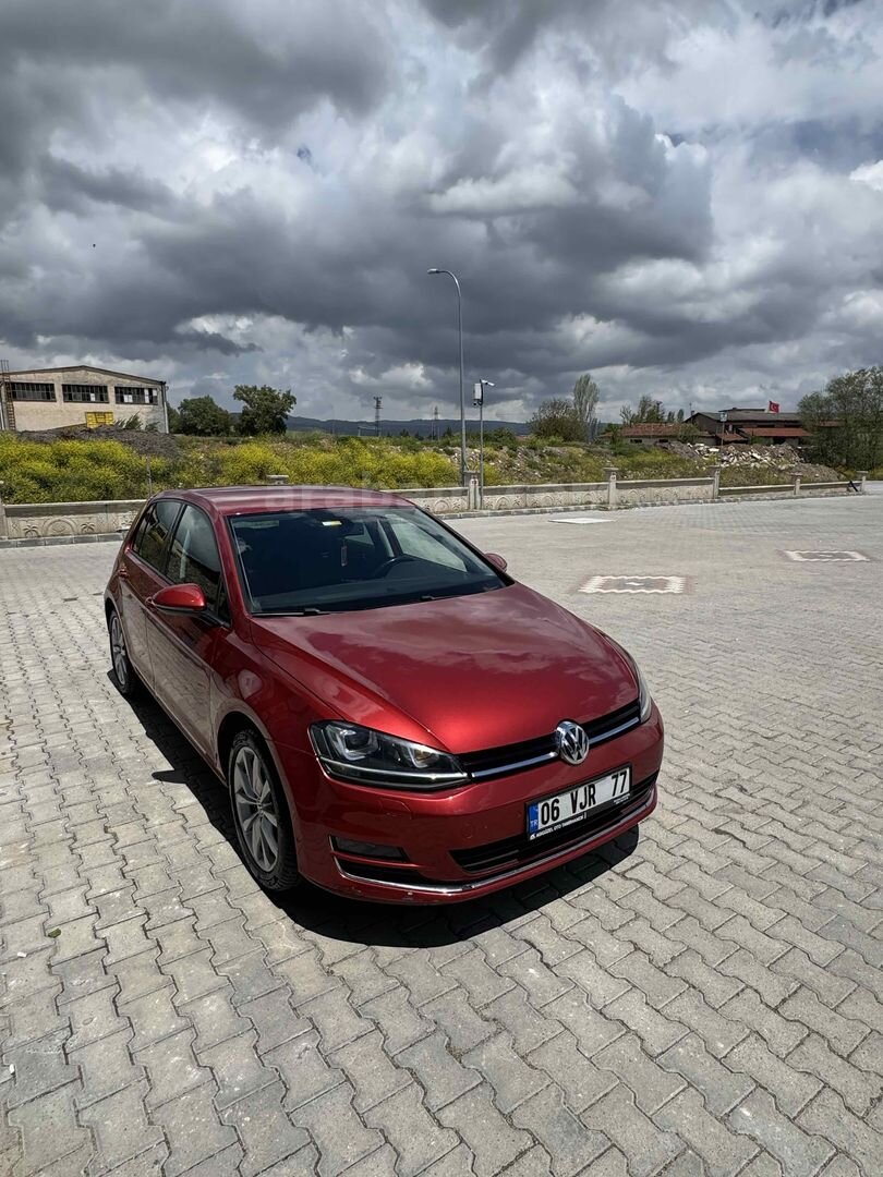Galeriden Volkswagen Golf 1.4 TSi Highline 2015 Model Kütahya 125.000 km Kırmızı 3