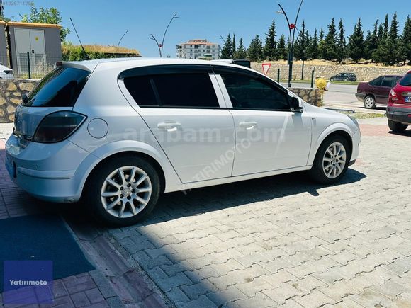 YATIRIM OTO'DAN 2011 MODEL OPEL ASTRA