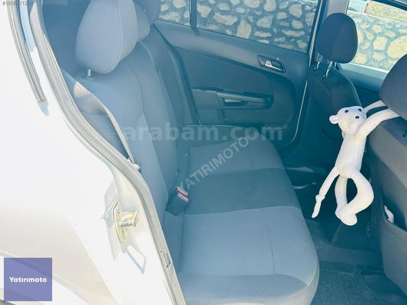 YATIRIM OTO'DAN 2011 MODEL OPEL ASTRA