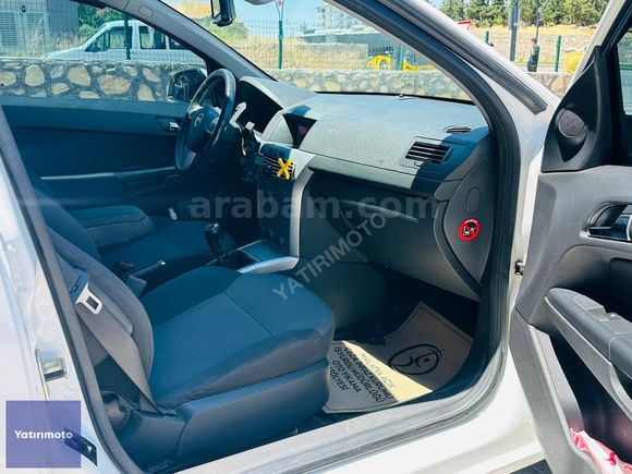 YATIRIM OTO'DAN 2011 MODEL OPEL ASTRA