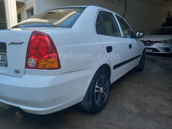 Sahibinden Hyundai Accent 1.5 GLS 2006 Model