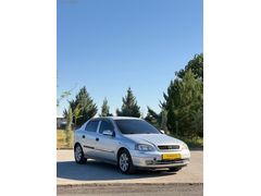 MÜJDECİ AUTODAN 2001 TAVAN HARİÇ BOYALI MOTOR YÜRÜYEN GÜZEL