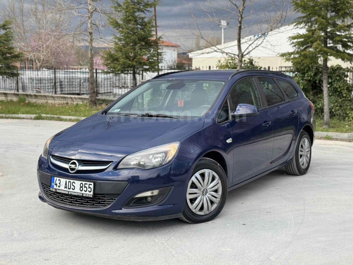 Galeriden Opel Astra 1.4 T Sport 2014 Model Kütahya 140.000 km Lacivert 2