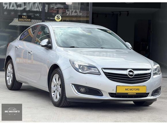 2015 MODEL HATASIZ BOYASIZ DEĞİŞENSİZ HASAR KAYITSIZ 135 BİN KM
