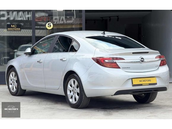 2015 MODEL HATASIZ BOYASIZ DEĞİŞENSİZ HASAR KAYITSIZ 135 BİN KM
