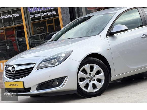 2015 MODEL HATASIZ BOYASIZ DEĞİŞENSİZ HASAR KAYITSIZ 135 BİN KM