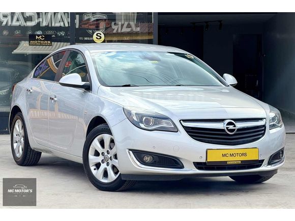 2015 MODEL HATASIZ BOYASIZ DEĞİŞENSİZ HASAR KAYITSIZ 135 BİN KM