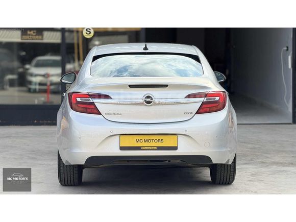 2015 MODEL HATASIZ BOYASIZ DEĞİŞENSİZ HASAR KAYITSIZ 135 BİN KM