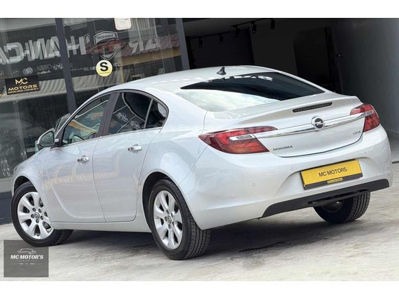2015 MODEL HATASIZ BOYASIZ DEĞİŞENSİZ HASAR KAYITSIZ 135 BİN KM