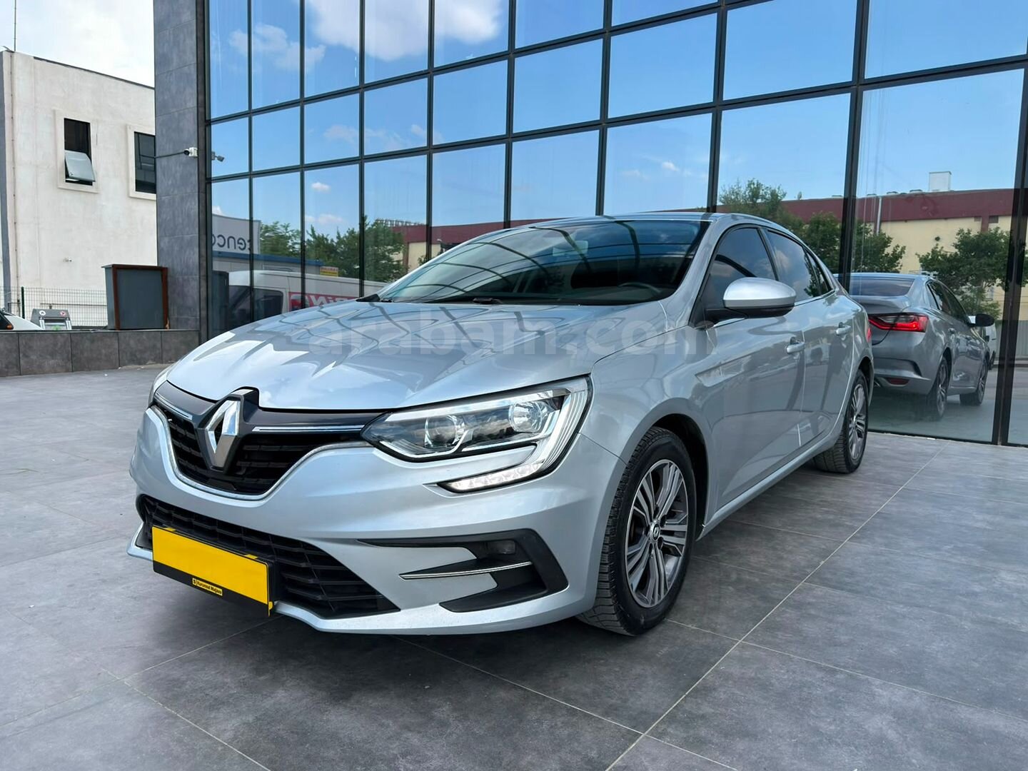 Galeriden Renault Megane 1.3 TCe Touch 2023 Model Gaziantep 168.000 km Gri (metalik) 2