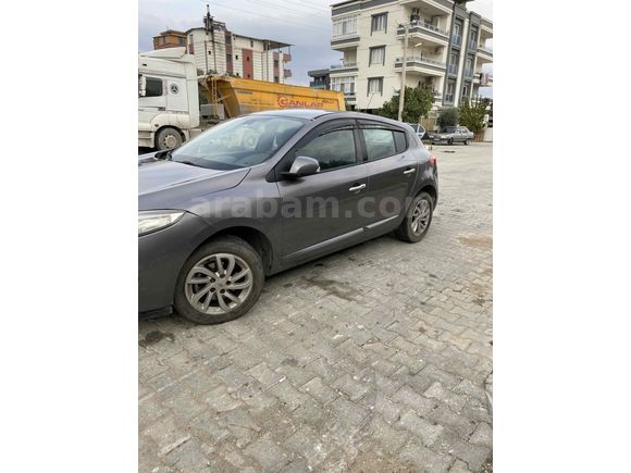 Sahibinden Renault Megane 1.6 Icon 2012 Model 