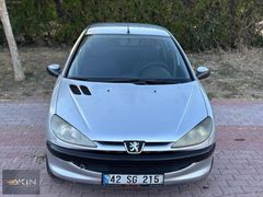 AKIN OTOMOTİV'DEN PEUGEOT 206 SAFKAN BENZİNLİ