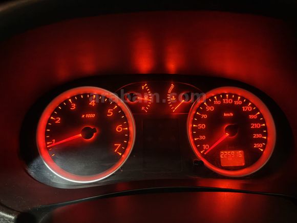 Yetkili Servis Bakımlı En Dolu Paket 2009 1.4 Expression Plus.