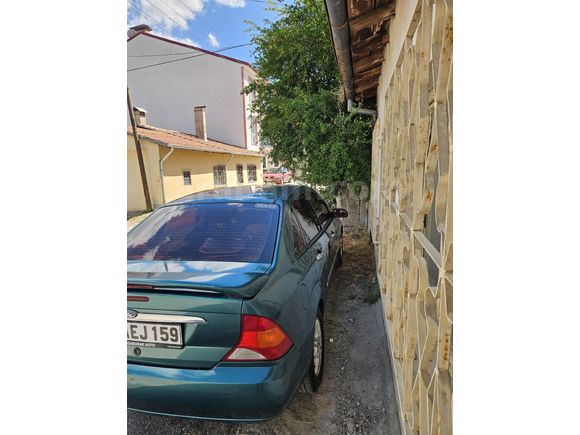 Sahibinden Ford Focus 1.6 Ghia 2002 Model Kütahya