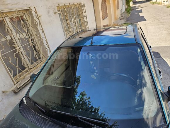 Sahibinden Ford Focus 1.6 Ghia 2002 Model Kütahya