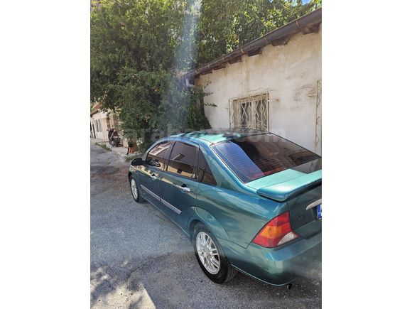 Sahibinden Ford Focus 1.6 Ghia 2002 Model Kütahya