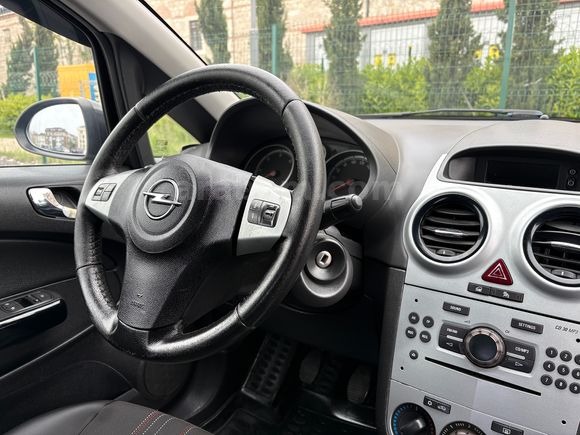 2012 MODEL CORSA 1.3 MAKYAJLI 4 AİRBAG ABS HIZ SABİT KLİMA FUL