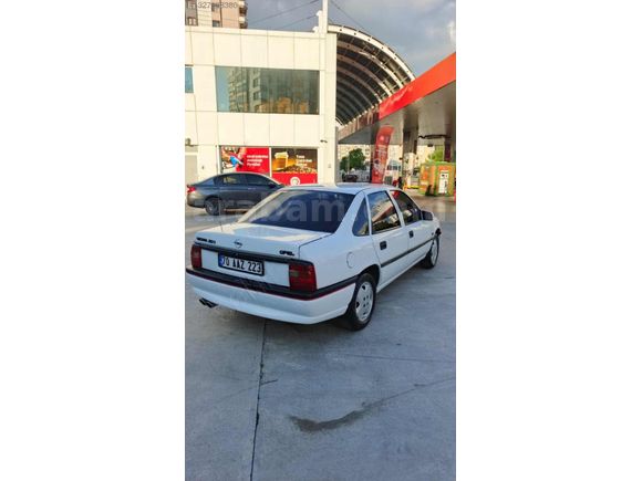 EŞSİZ TEMİZLİKTE ~ DÜŞÜK KM ~ BEYAZ ~ MASRAFSIZZ