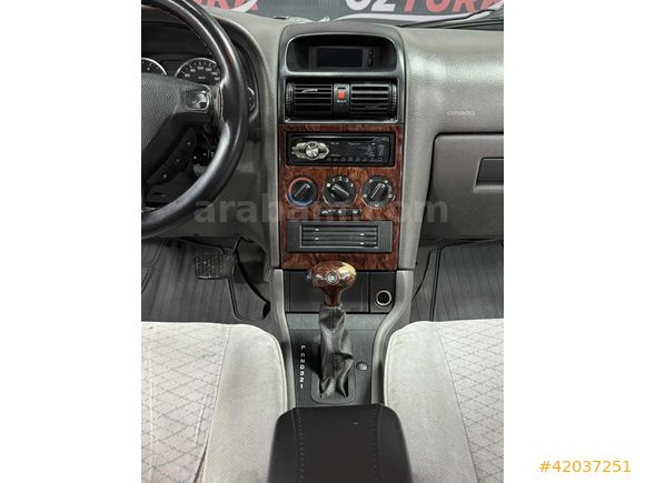 ÖZTÜRKDEN 2001 OPEL ASTRA 1.6 100HP ELEGANCE CD LPG OTOMATİK