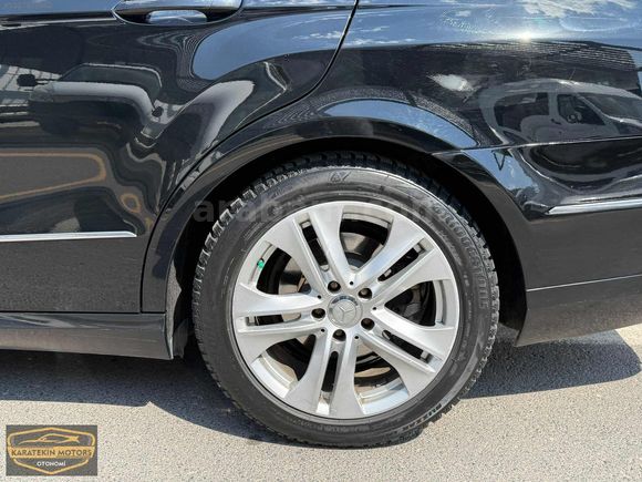 KARATEKİNDEN EFSANE HATASIZ EMSALSİZ E200 LPG UYUMLU CAM TAVAN