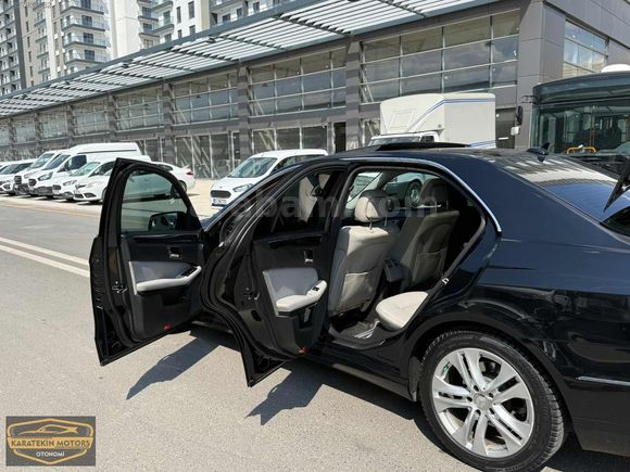 KARATEKİNDEN EFSANE HATASIZ EMSALSİZ E200 LPG UYUMLU CAM TAVAN