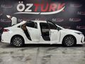ÖZTÜRKDEN 2021 TOYOTA COROLLA VİSİON PLUS HATASIZ BOYASIZ