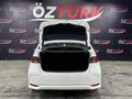 ÖZTÜRKDEN 2021 TOYOTA COROLLA VİSİON PLUS HATASIZ BOYASIZ