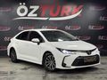 ÖZTÜRKDEN 2021 TOYOTA COROLLA VİSİON PLUS HATASIZ BOYASIZ