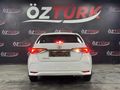 ÖZTÜRKDEN 2021 TOYOTA COROLLA VİSİON PLUS HATASIZ BOYASIZ