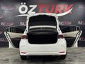 ÖZTÜRKDEN 2021 TOYOTA COROLLA VİSİON PLUS HATASIZ BOYASIZ