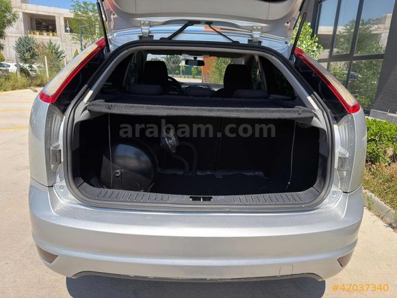 ÖZTÜRK'den DEĞİŞENSİN/ 2010 MODEL/ FORD FOCUS/ 1.6 115 HP