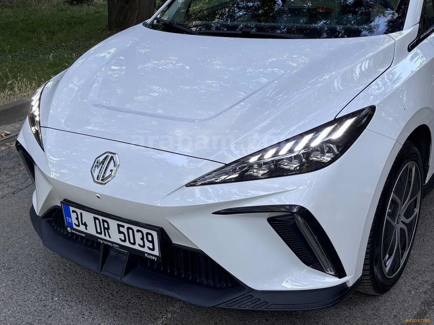 Galeriden MG MG4 Luxury 2023 Model İstanbul 30.000 km Gri 4
