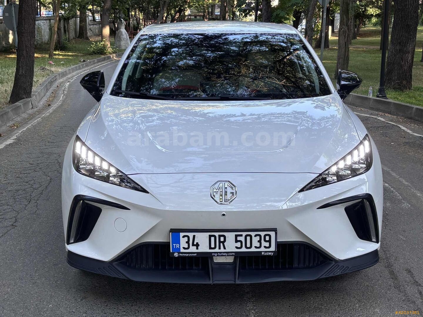 Galeriden MG MG4 Luxury 2023 Model İstanbul 30.000 km Gri 3