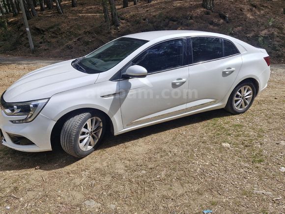 Sahibinden Renault Megane 1.6 Joy 2018 Model