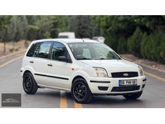BAKIR MOTORS'TAN 2006 KURUŞ MASRAFSIZ AİLE ARACI