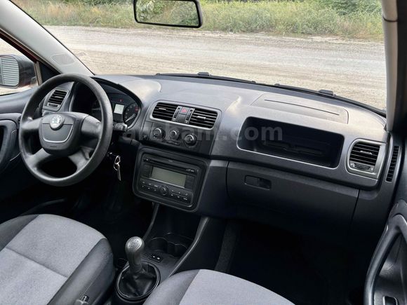 3 Parça Lokal Boyalı  130 Binde Fabia 