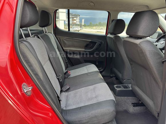 3 Parça Lokal Boyalı  130 Binde Fabia 
